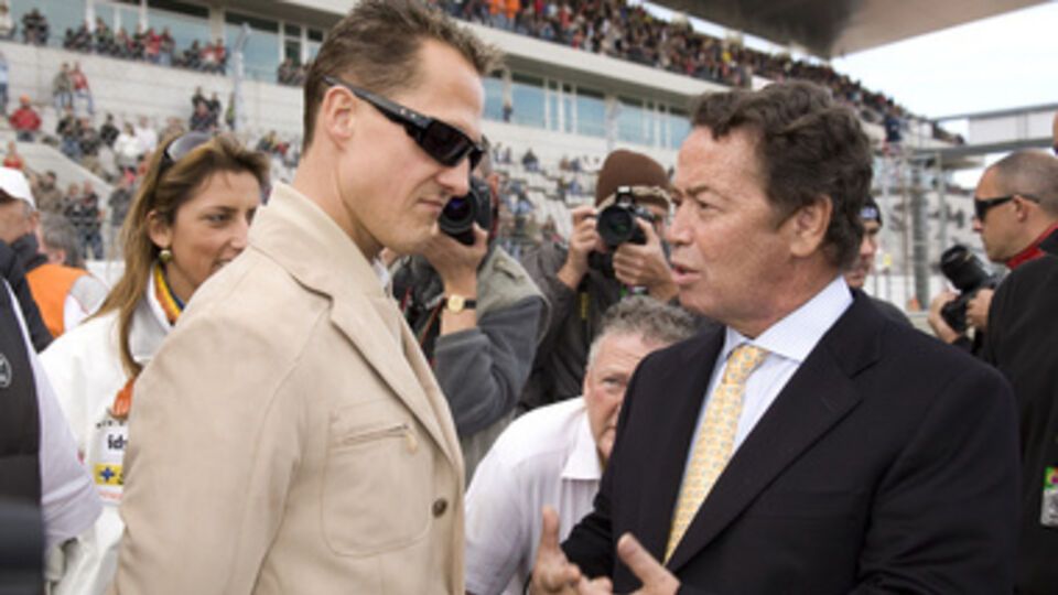 Шумахер вышел из комы