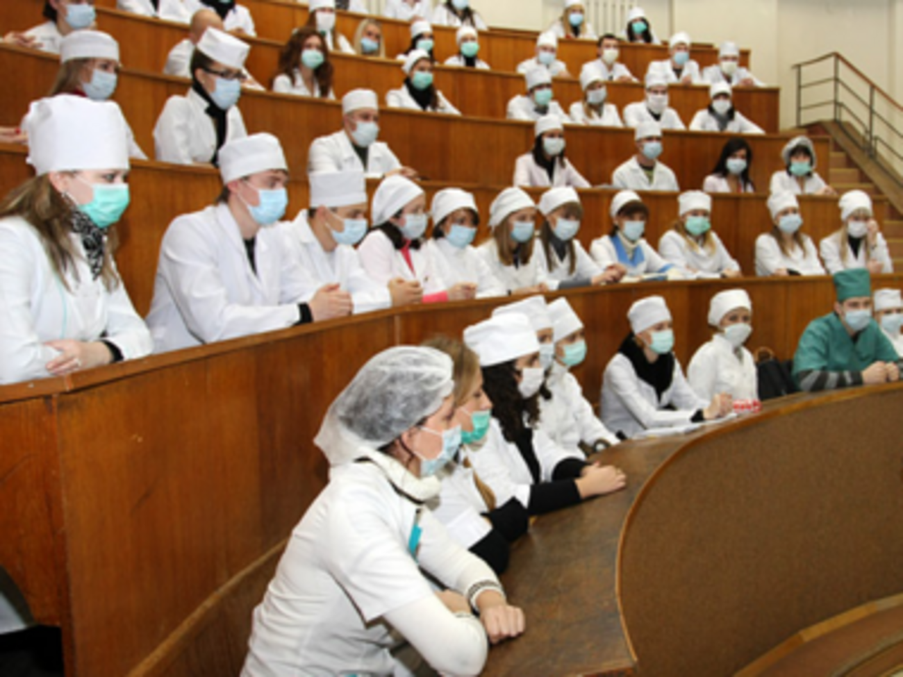 Студенты-медики