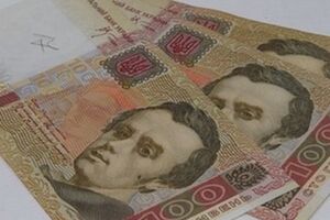 Курс гривны продолжает падать