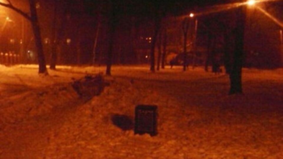 Еще вчера на камне был крест