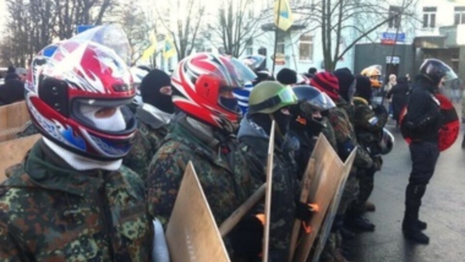 Самооборона Майдана начала пикет Верховной Рады