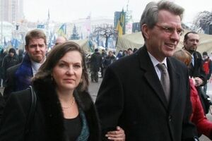 Виктория Нуланд и Джеффри Пайетт