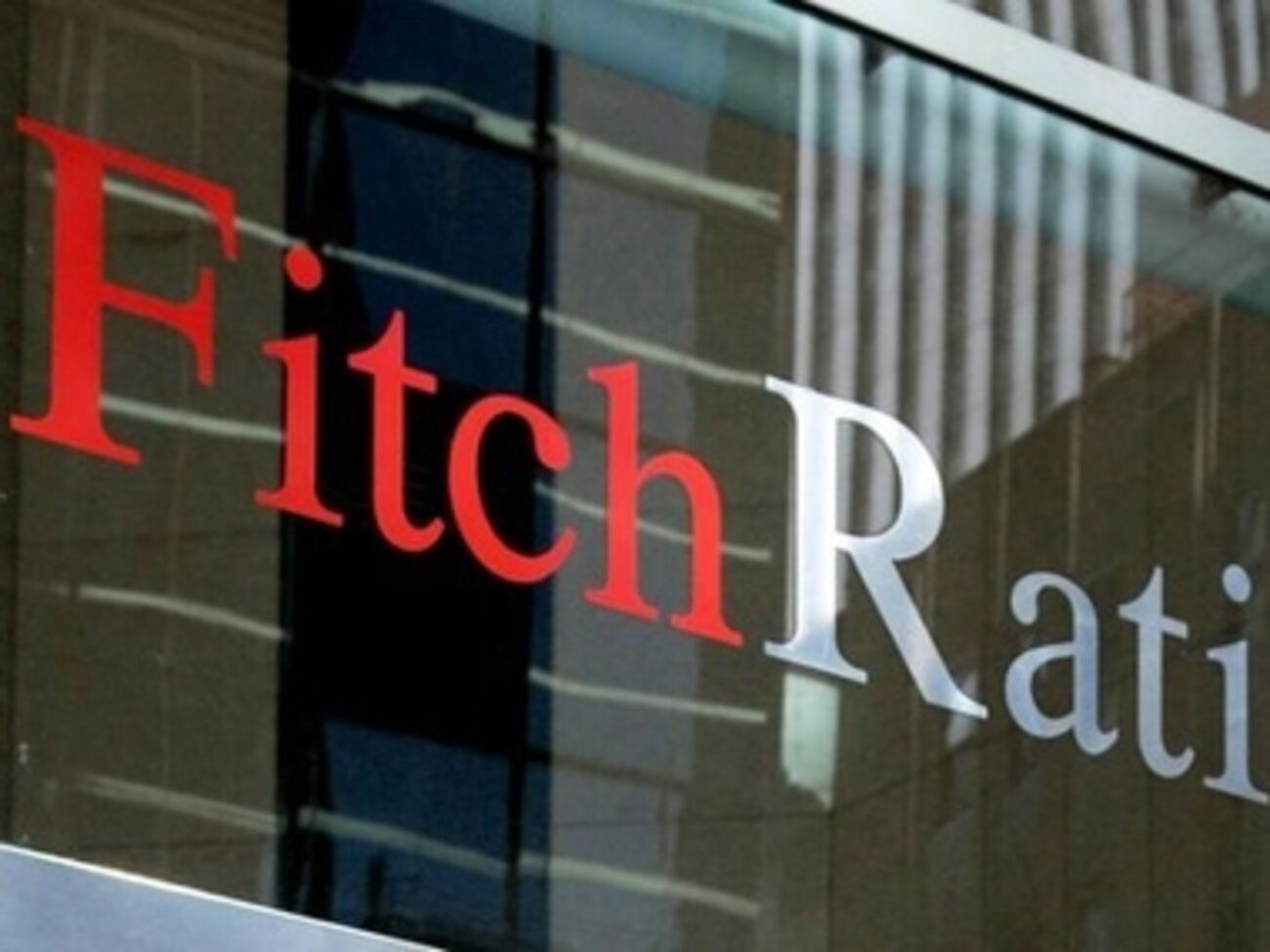 Пересмотреть рейтинг Украины Fitch решило из-за&nbsp;"нестабильной ситуации в стране"