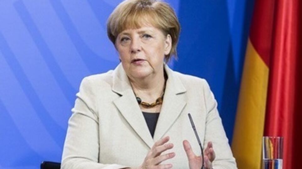 Канцлер Меркель возглавляет христианских демократов Германии