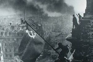 Харьковскую обладминистрацию штурмуют