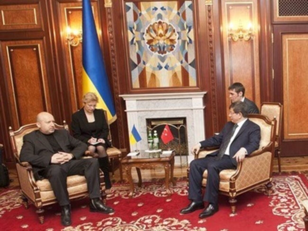 Встреча Турчинова с&nbsp;Давутоглу