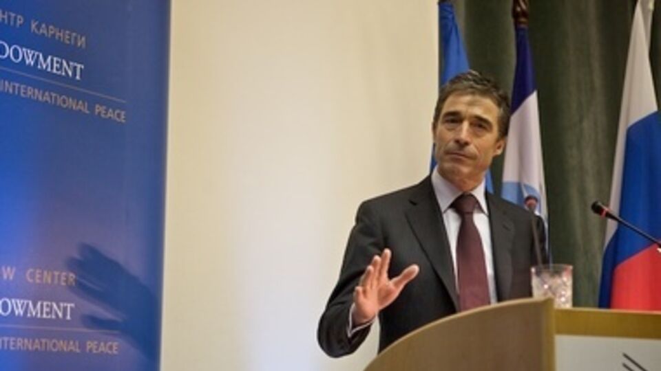 Расмуссен обратился к России