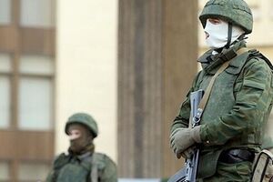 Российские военные каждый день атакуют украинские воинские части в Крыму