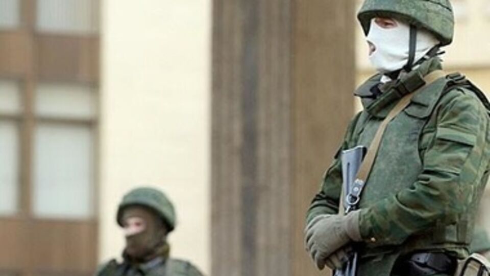 Российские военные каждый день атакуют украинские воинские части в Крыму