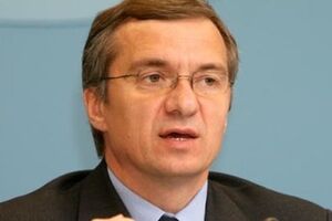 Шлапак приступил к жесткой экономии