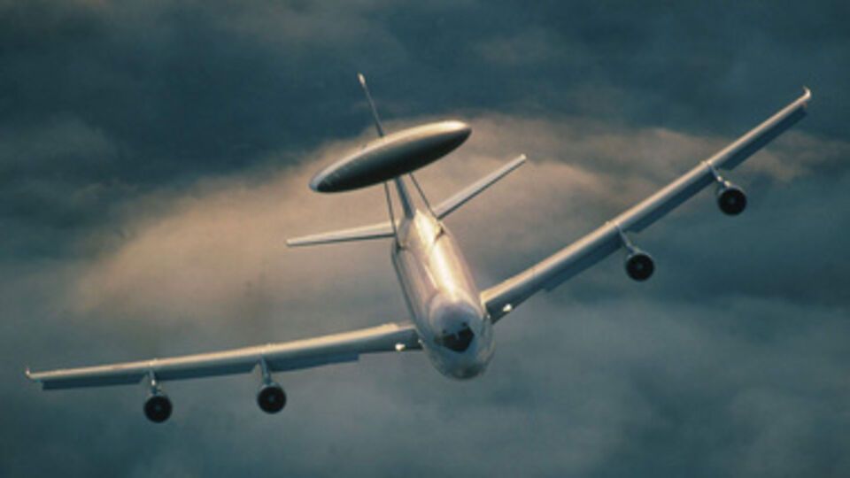 Британский самолет-разведчик AWACS