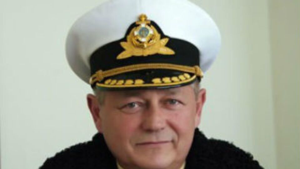 Игорь Тенюх говорит, что украинская армия не может начать стрелять