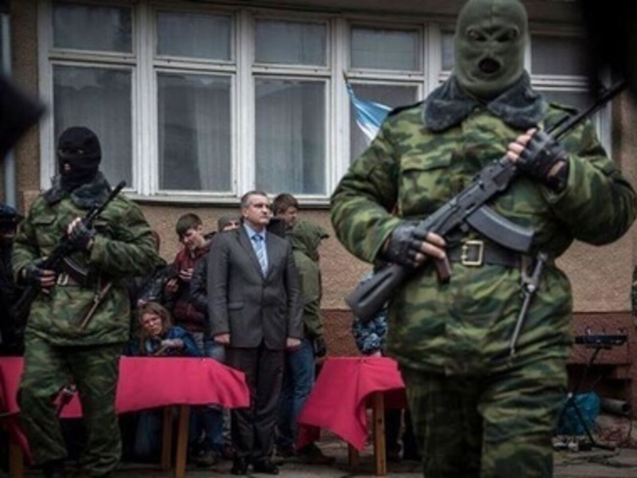 Аксенов:&nbsp;Принимал присягу сил самообороны