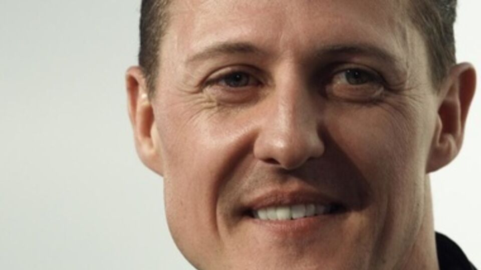 Михаэль Шумахер получил тяжелую черепно-мозговую травму во время катания на лыжах в Альпах