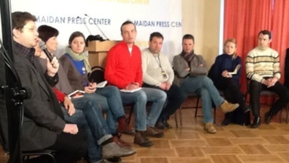 Ранее в пресс-центре Майдана прошло публичное обсуждение возможных законотворческих инициатив о люстрации.