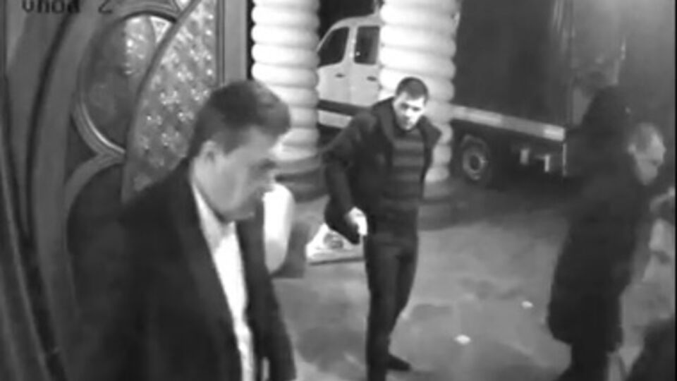 Виктор Янукович лично наблюдал за вывозом вещей из резиденции