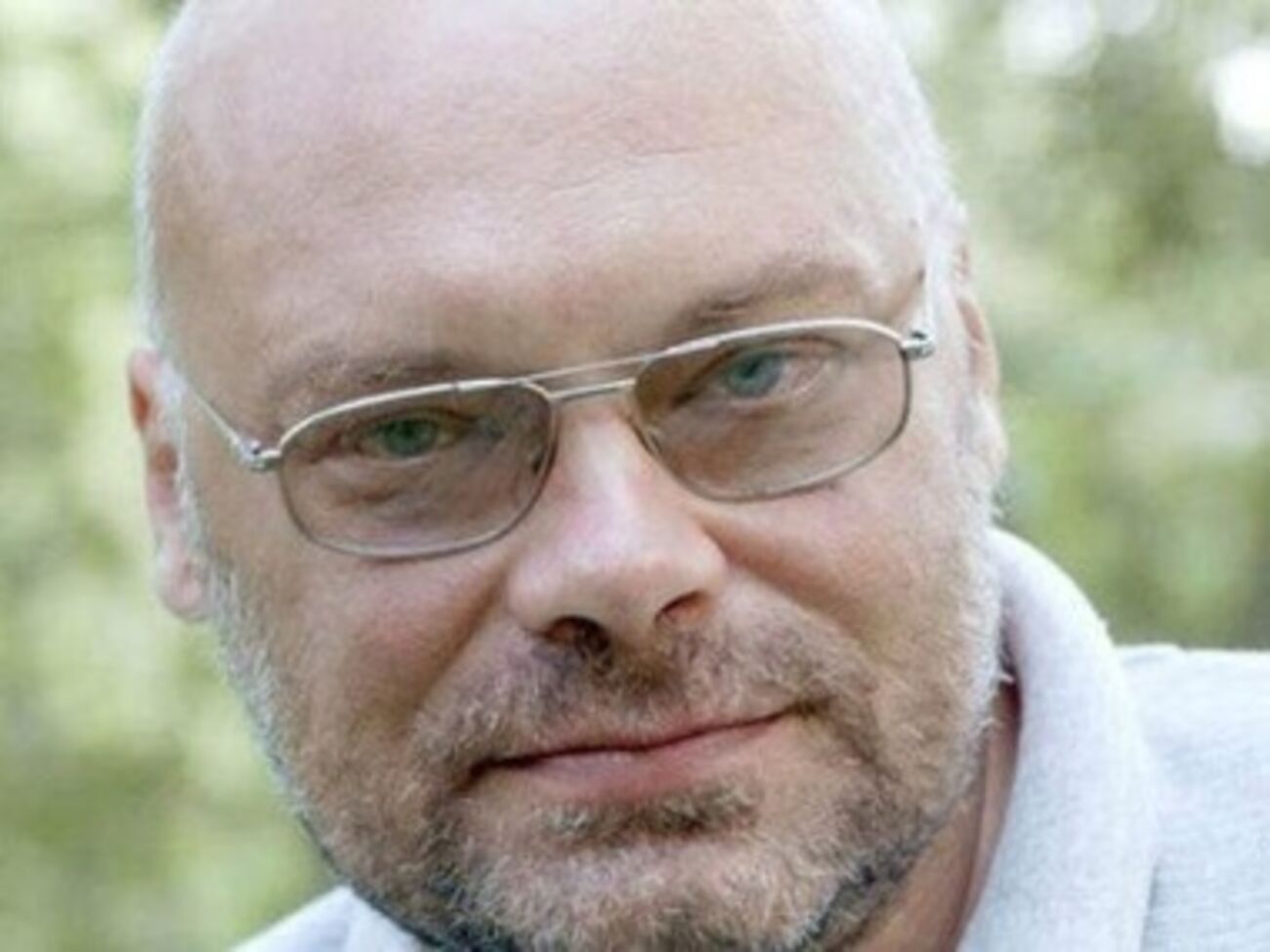 О закрытии украинской редакции генеральный директор издательского дома Павел Филенков сообщил в интерью ИТАР-ТАСС