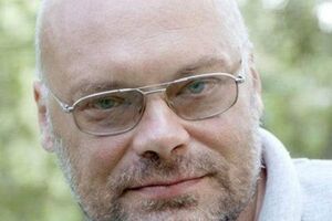 О закрытии украинской редакции генеральный директор издательского дома Павел Филенков сообщил в интерью ИТАР-ТАСС