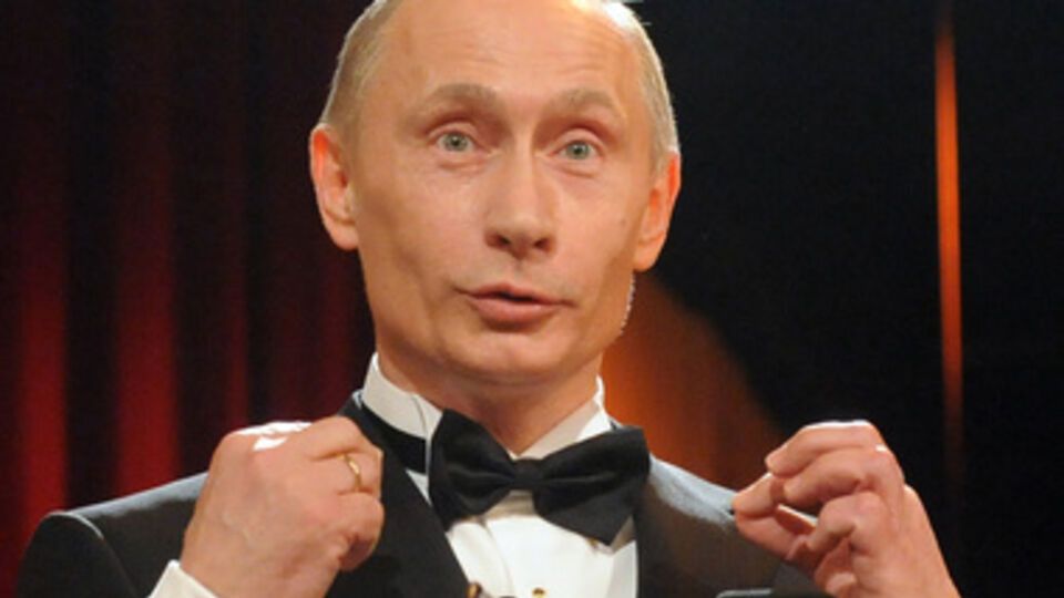 По данным социологов, рейтинг Путина среди населения РФ составляет 71.6%