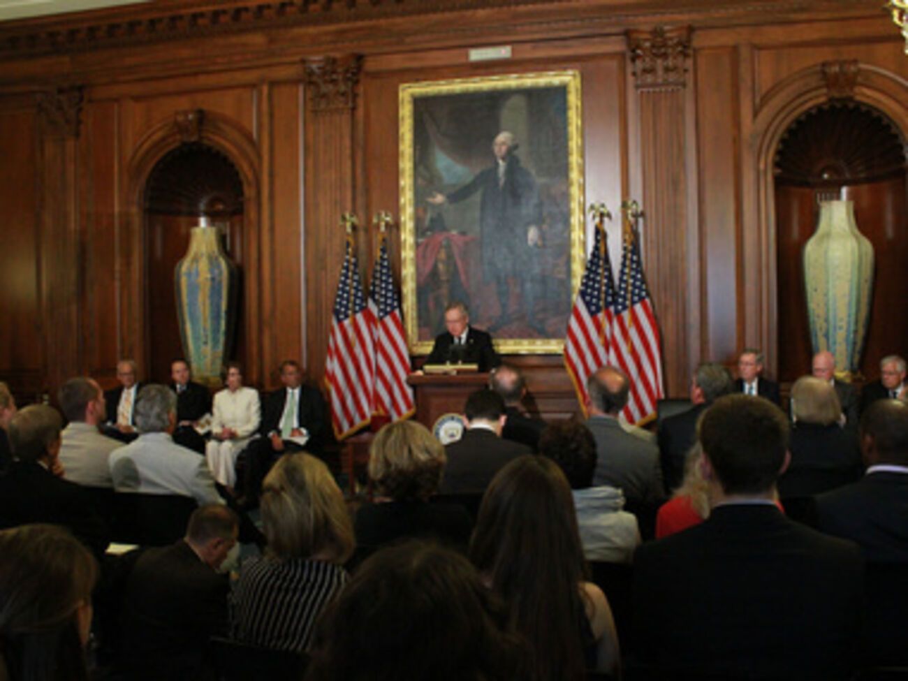 Сенат США одобрил проект финпомощи Украине