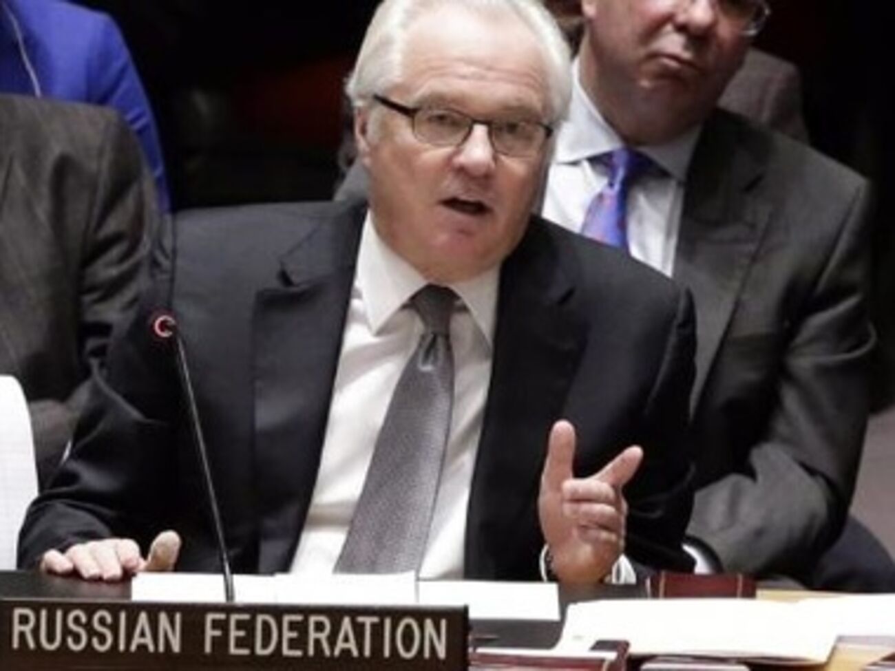 Чуркин ранее заявлял, что по митингующим стреляли оппозиционные снайперы.