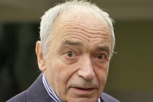 По некоторым данным, у Валентина Гафта проблемы с сердцем