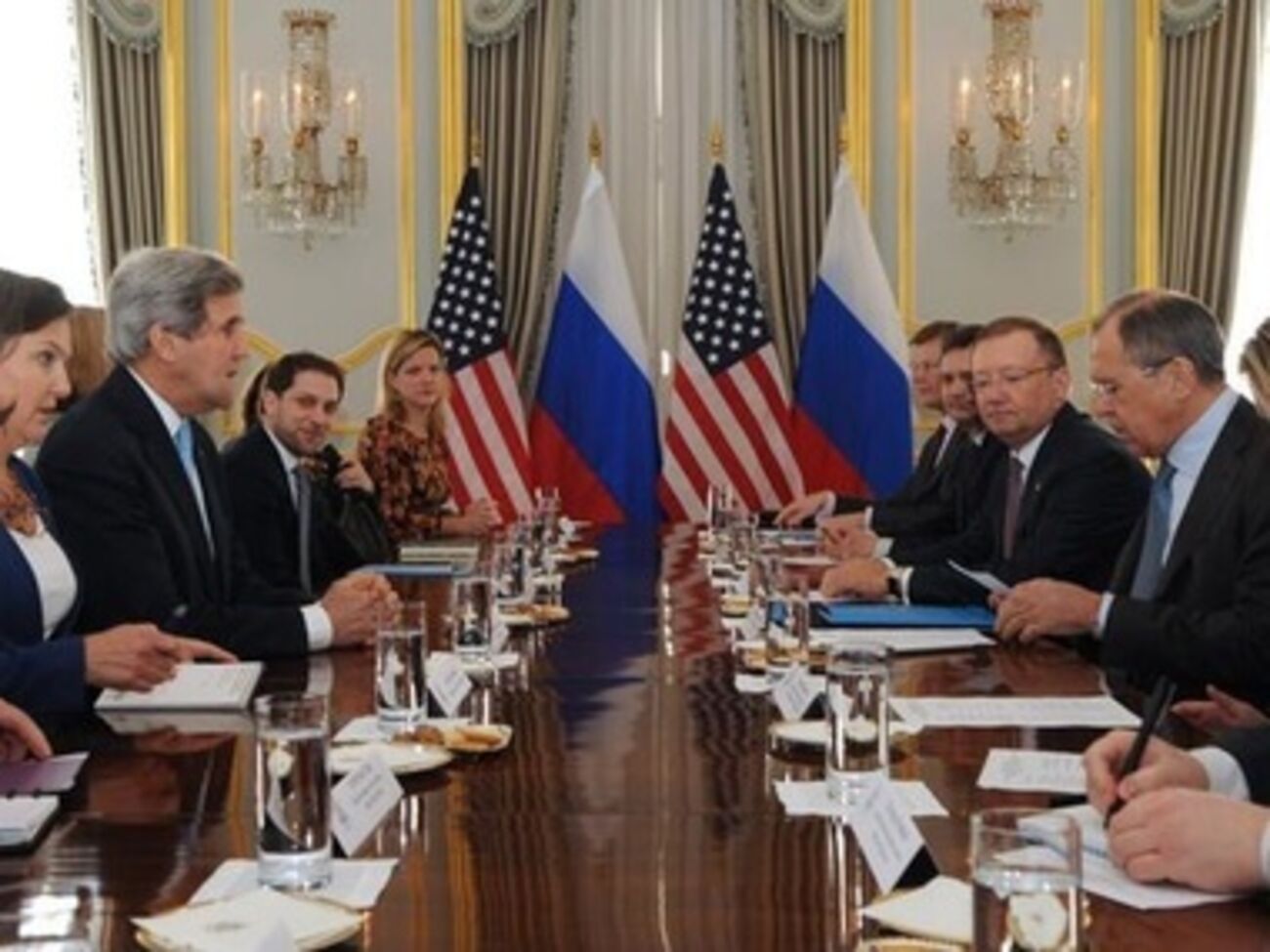 Переговоры между Джоном Керри и Сергеем Лавровым продолжались более пяти часов