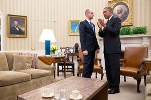 Украина попросила военную помощь США в тот же день, когда Арсений Яценюк встречался с Обамой