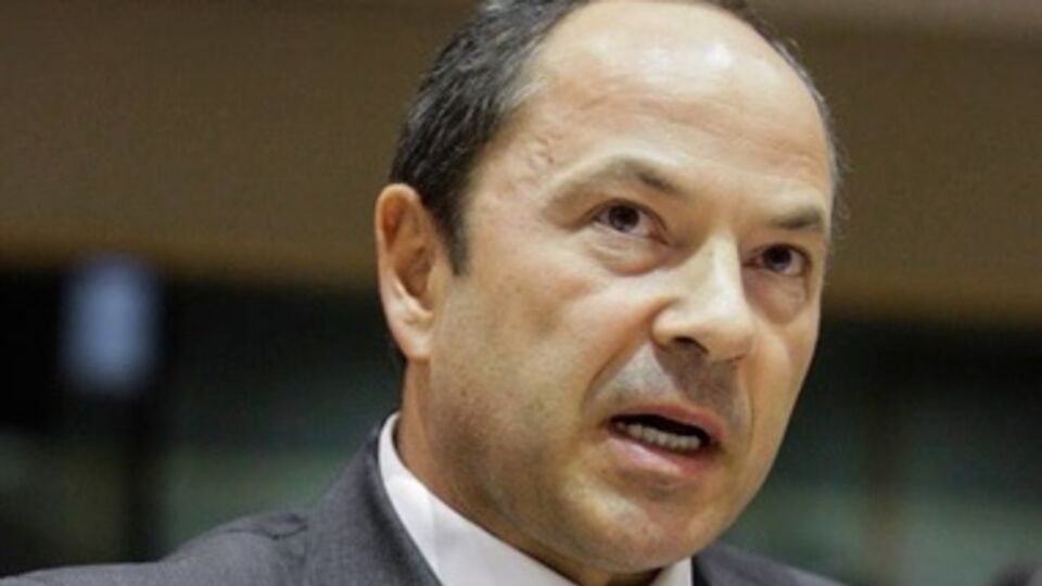 Тигипко потребовал освободить Добкина, Губарева и Харитонова