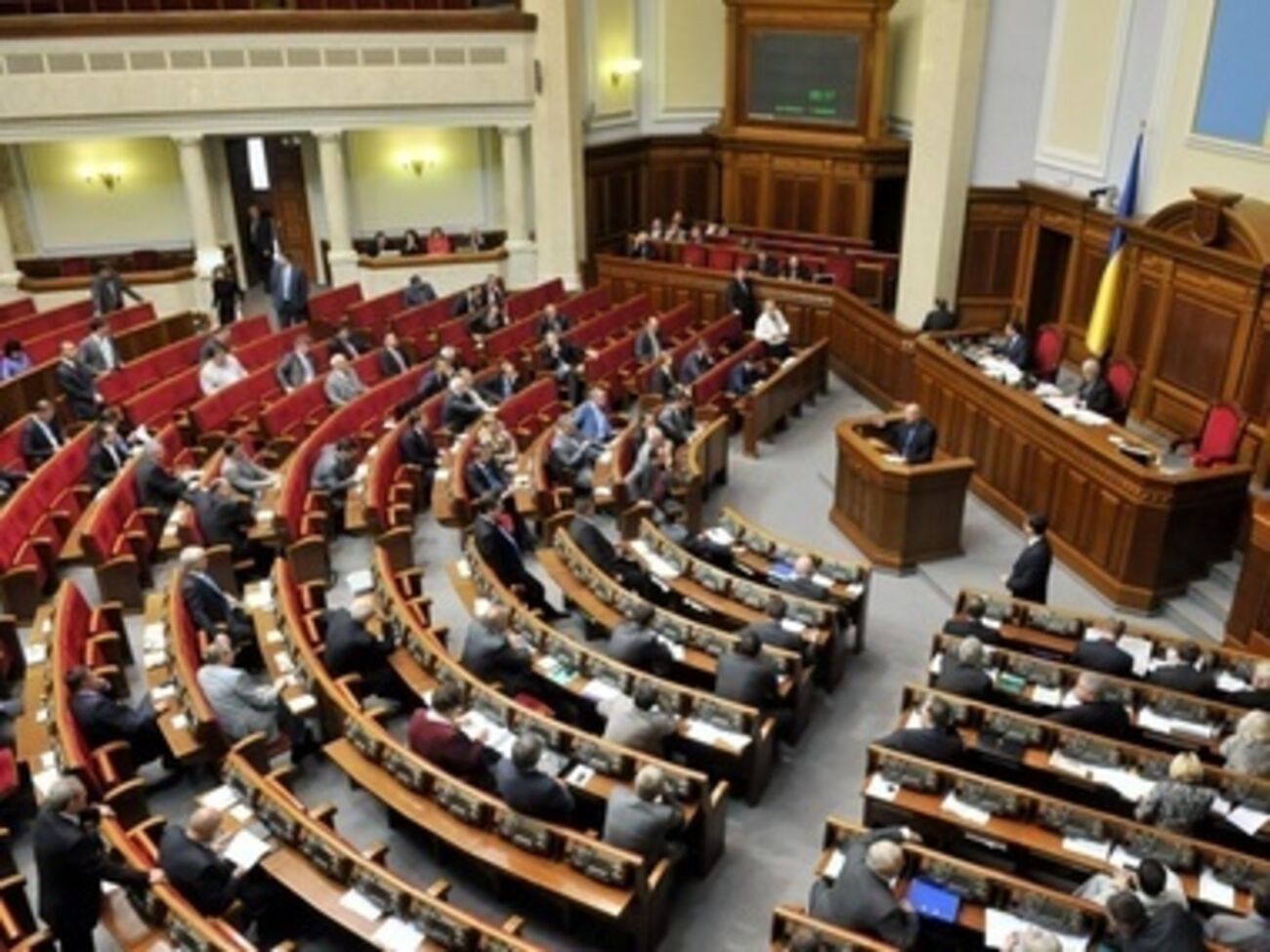 Рада продолжит работу в понедельник