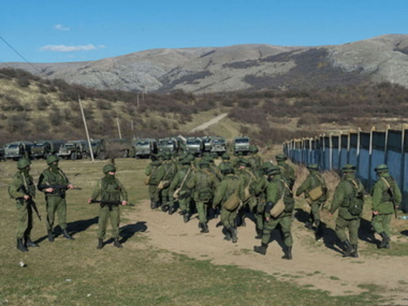 Российские военные уже&nbsp;15-й день блокируют воинские части Украины в Крыму