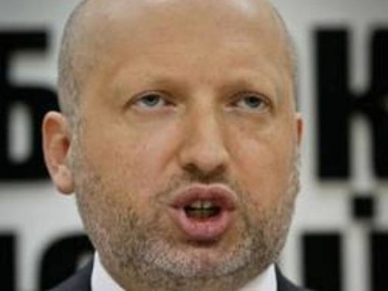 Александр Турчинов будет исполнять обязанности президента Украины до майских выборов