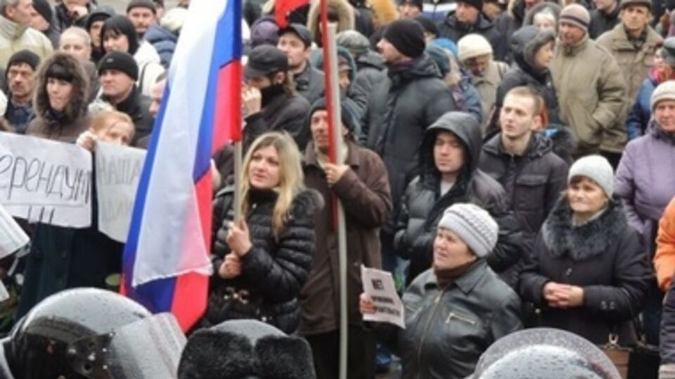 В Мариуполе требовали не только референдума, но и отставки городского главы