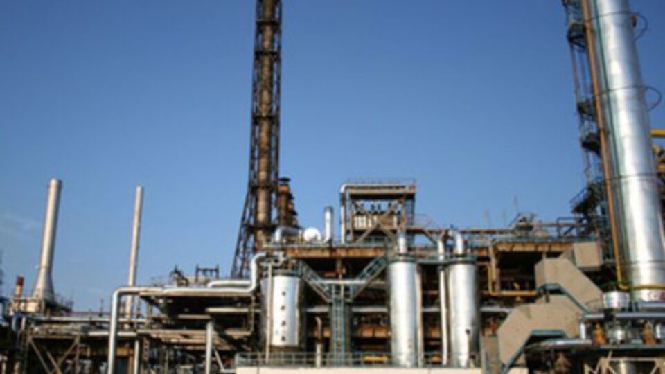 Лисичанский нефтеперерабатывающий завод может лишиться своего российского владельца