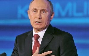 Несмотря на агрессию в отношении Украины, начиная с середины февраля уровень одобрения деятельности Президента РФ Владимира Путина вырос на 9,7% и достиг максимального значения за последние несколько лет.