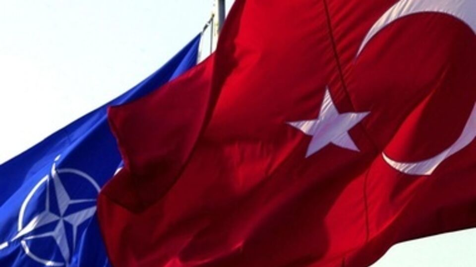 Турция призывает стороны сесть за стол переговоров