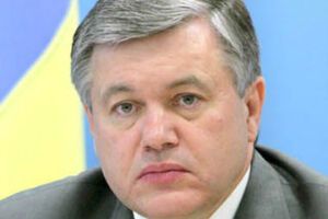 Александр Чалый советует Киеву быстрее взять под контроль ситуацию в южных и восточных областях