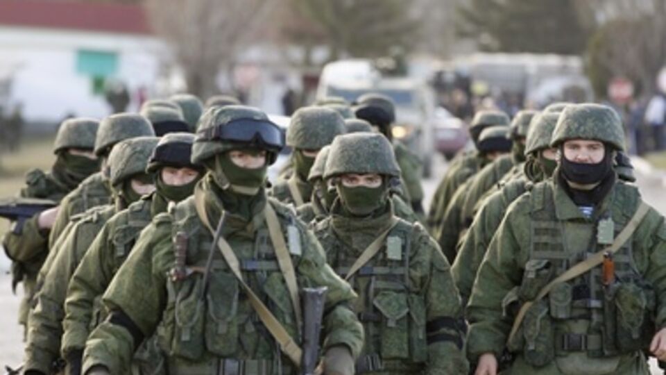 После разрешения Минобороны Украины на применение оружия "самооборона" Крыма отступила