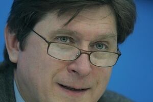 Владимир Фесенко считает, что Украине не сможет сохранить свои части в Крыму