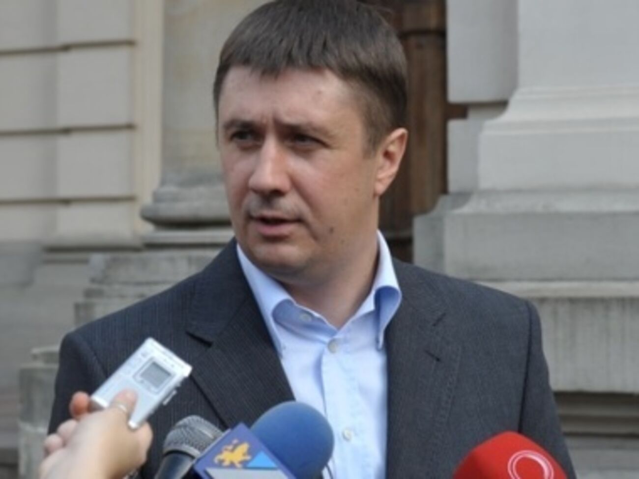 Кириленко хочет стать кандидатом в мэры, поскольку единого кандидата нет