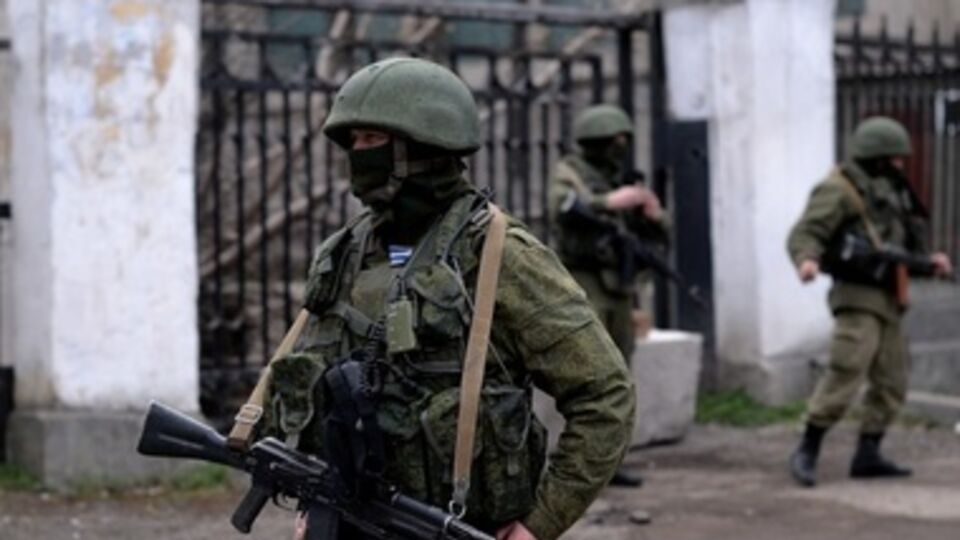 Часть помещений штаба разграблена "самооборонцами"