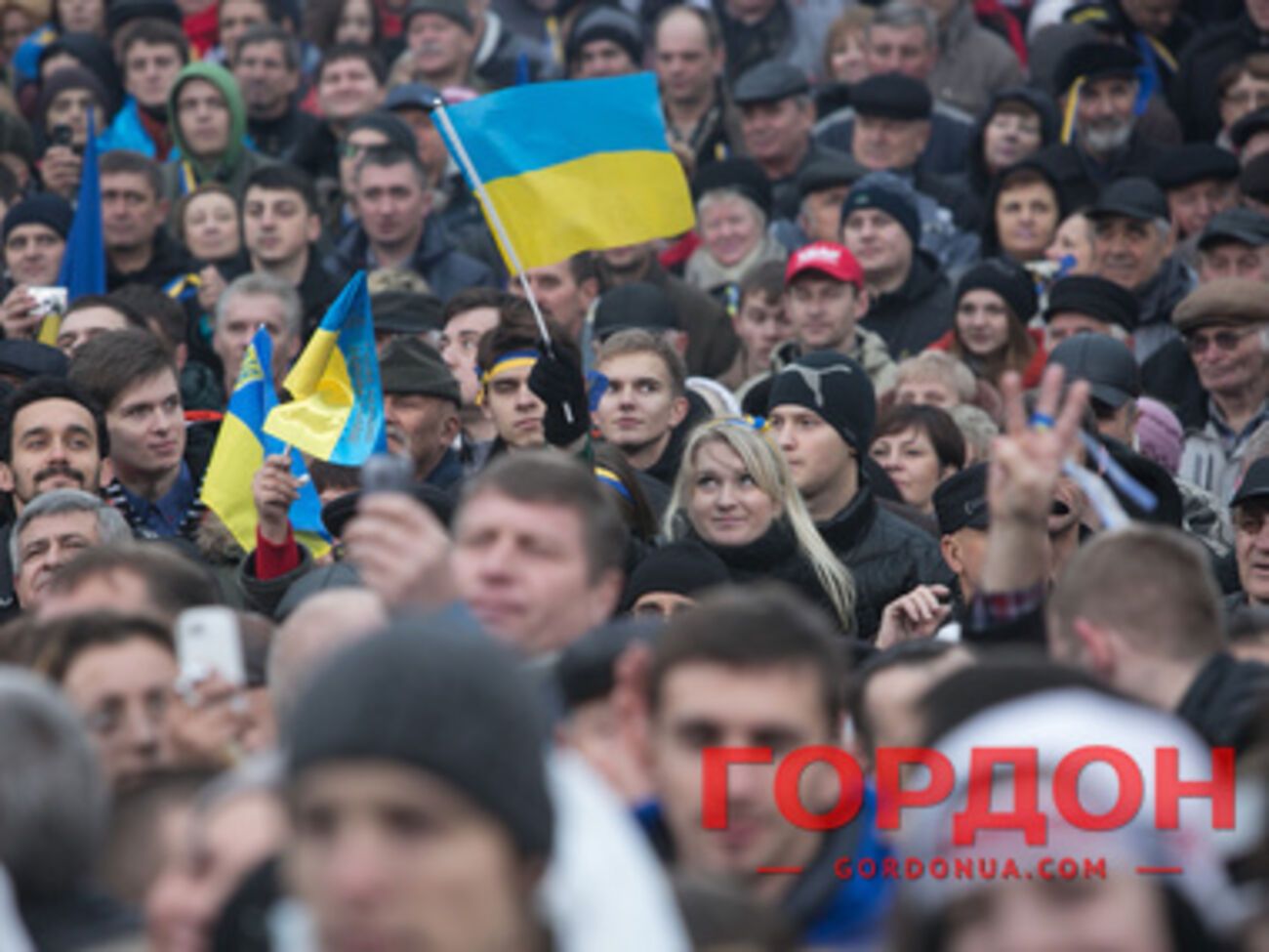 На Майдане умер человек