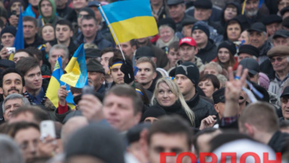 На Майдане умер человек