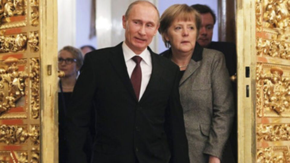 Путин и Меркель обсудили Украину