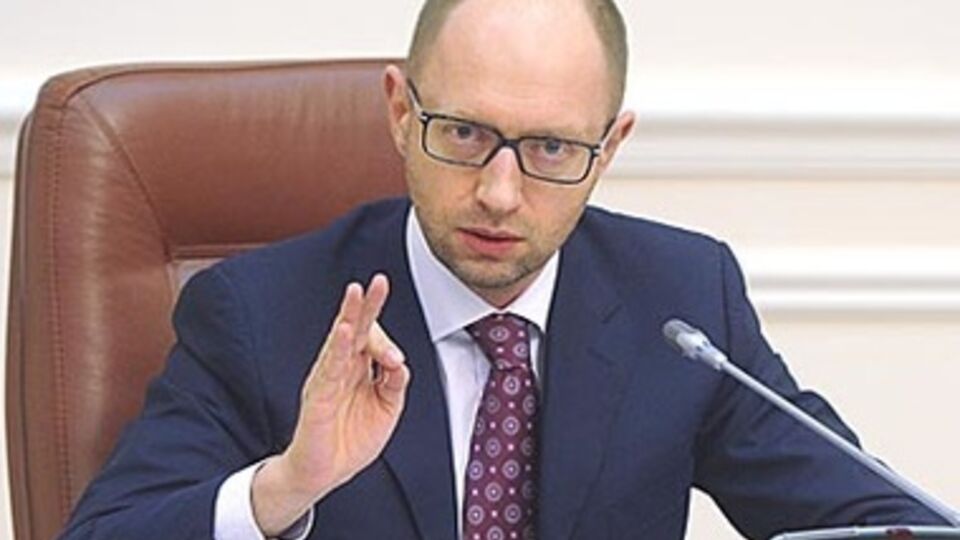 Яценюк: В визовом вопросе правительство учитывает специфические интересы жителей юго-восточных регионов