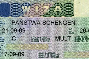 Количество отказов в визе уменьшилось