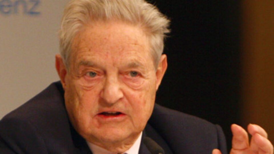 Сорос предложи наказать Россию ценами на нефть