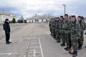 Феодосийский отдельный батальон морской пехоты заблокирован российскими войсками с 28 февраля