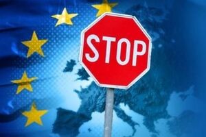 В ЕС заморозили счета 12 чиновников России и Украины