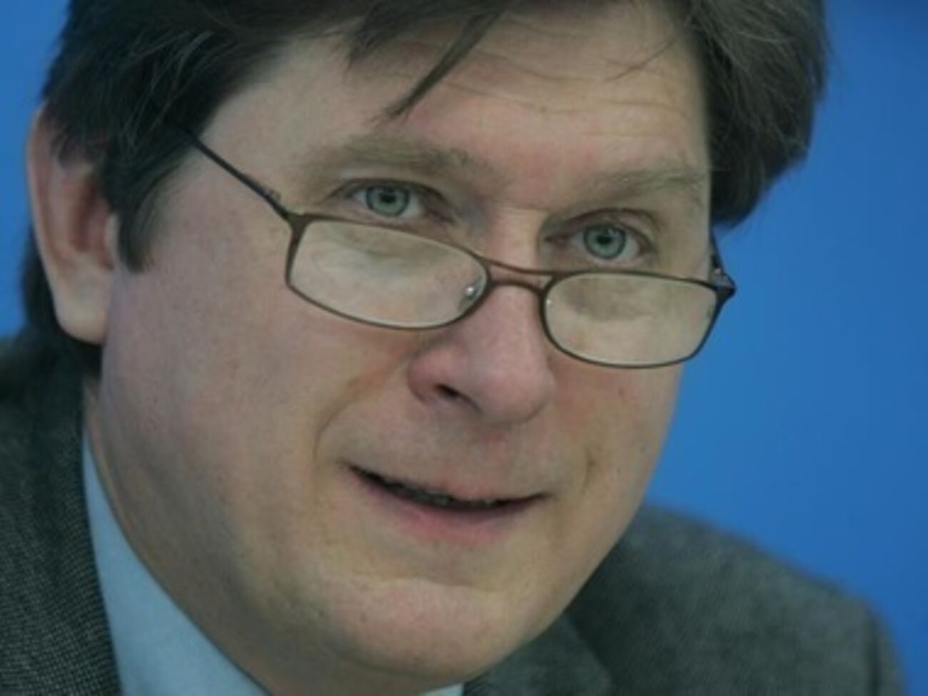 Владимир Фесенко отмечает, что Россия экономически более зависима от Европы, чем Украина